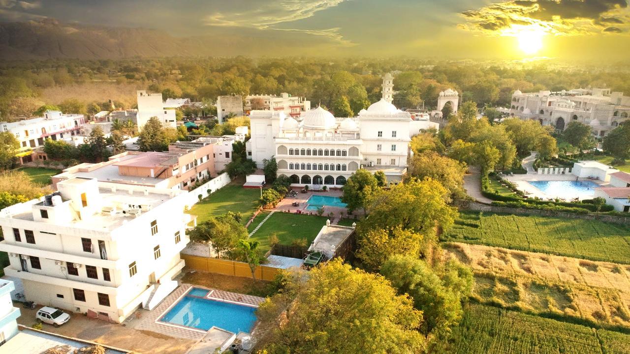 Anuraga Palace Hotell Sawai Madhopur Exteriör bild